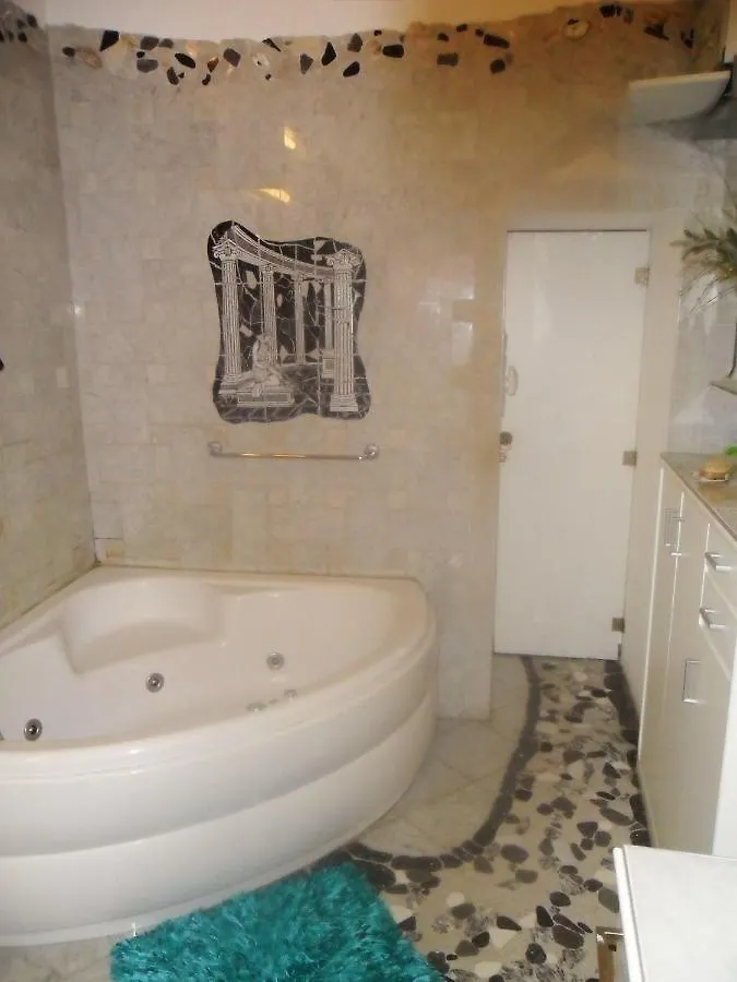 Luxury Near Castle Vienna