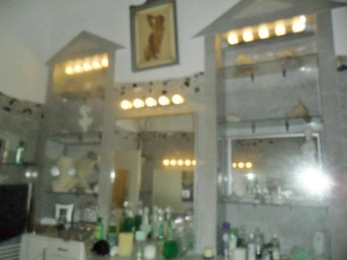 Luxury Near Castle Hotel Viena 0*,