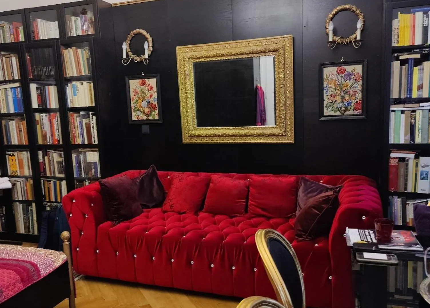 Luxury Near Castle Hotel Viena 0*,
