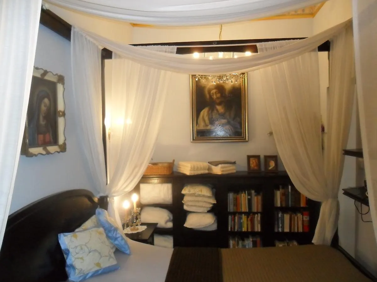 Luxury Near Castle Hotel Viena 0*,  Áustria