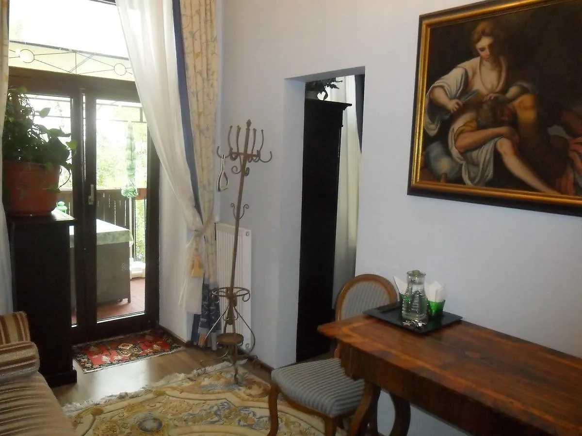 Luxury Near Castle Hotel Viena